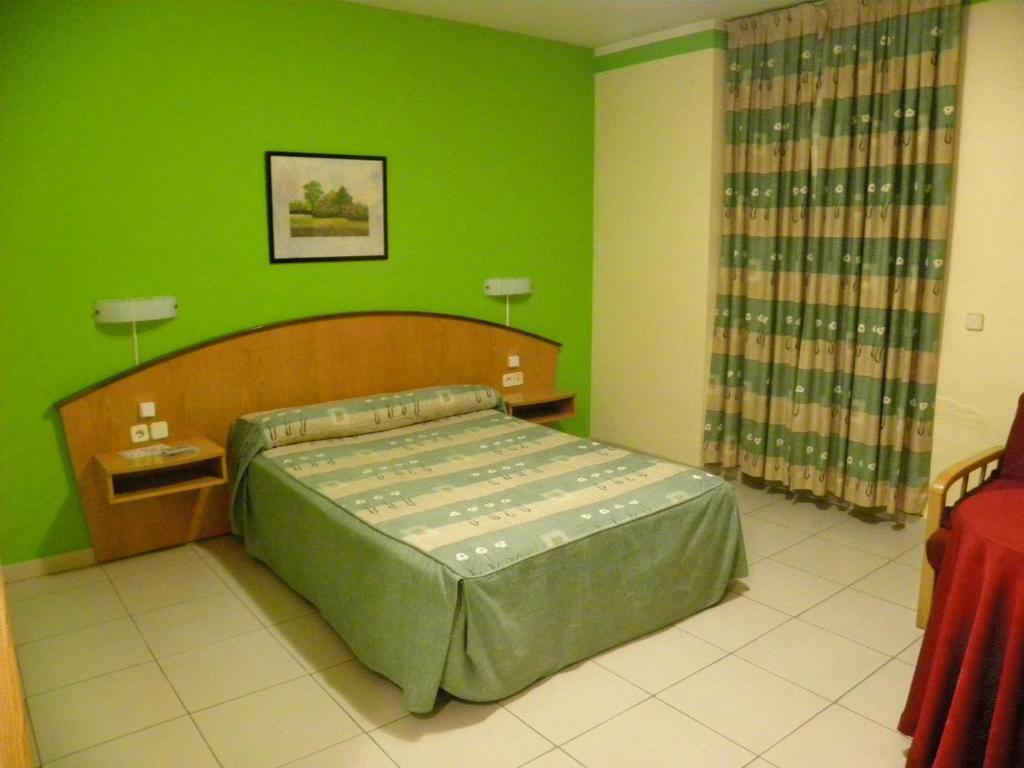 Double or Twin Room,7161440:JPEG